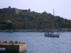 In the front of Ali Pasha castle is the port for yachts